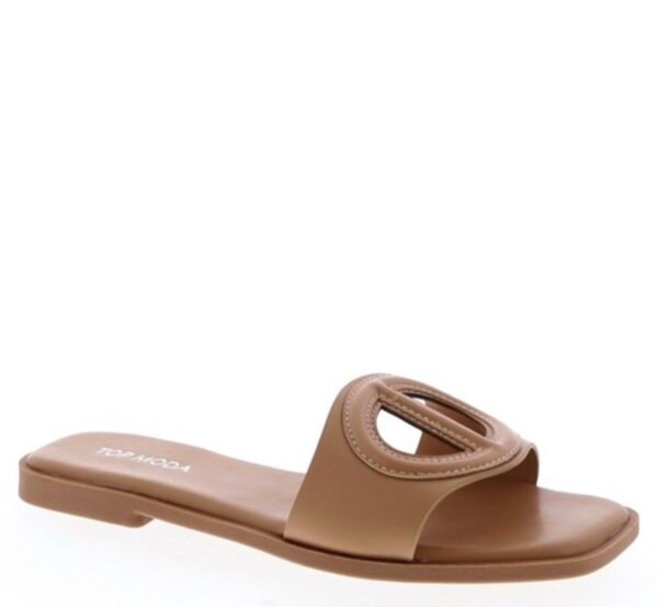 Arias Flat Sandals