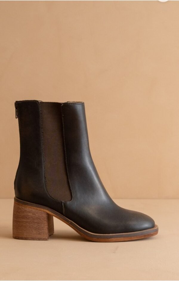 The Olivia - Chelsea Heel Boots
