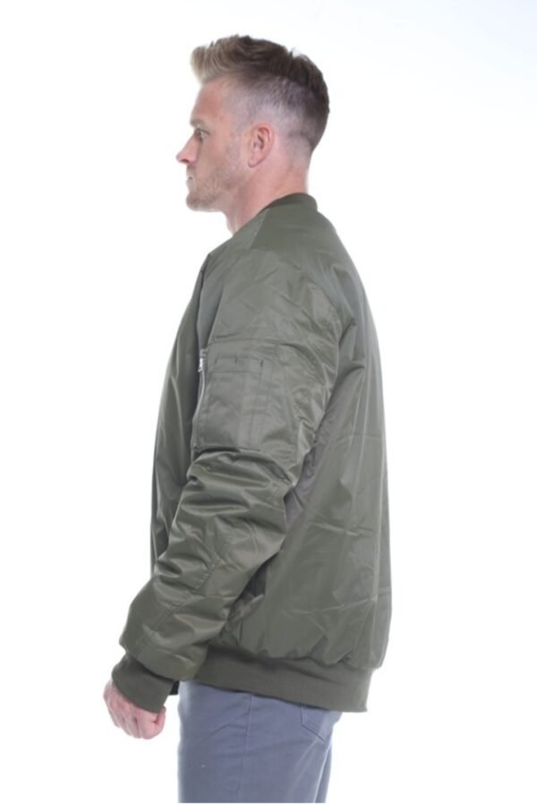 Screenshot_20250905_012552_Chrome Bommer Jacket