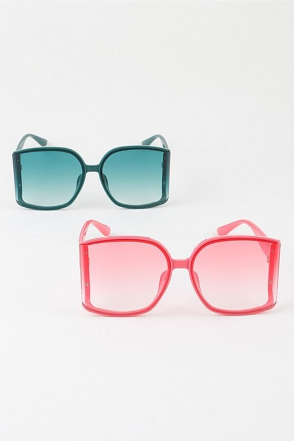 Screenshot_20250905_013906_Chrome Minimal Bright Butterfly Sunglasses