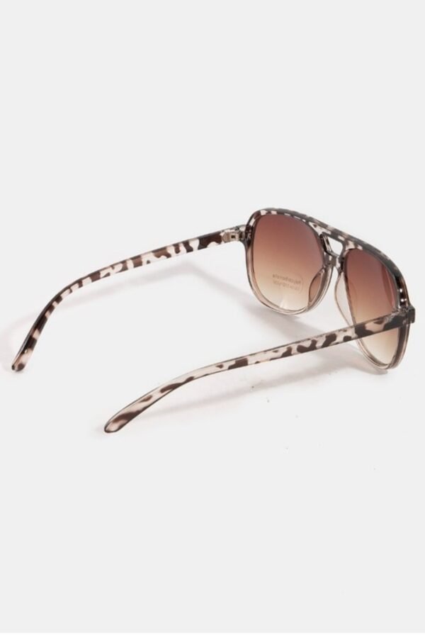 Vintage Style Gradient Aviator Sunglasses