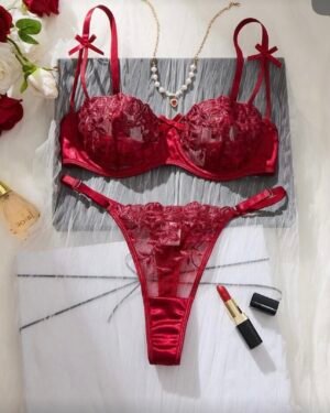 Midnight Merlot Floral Set